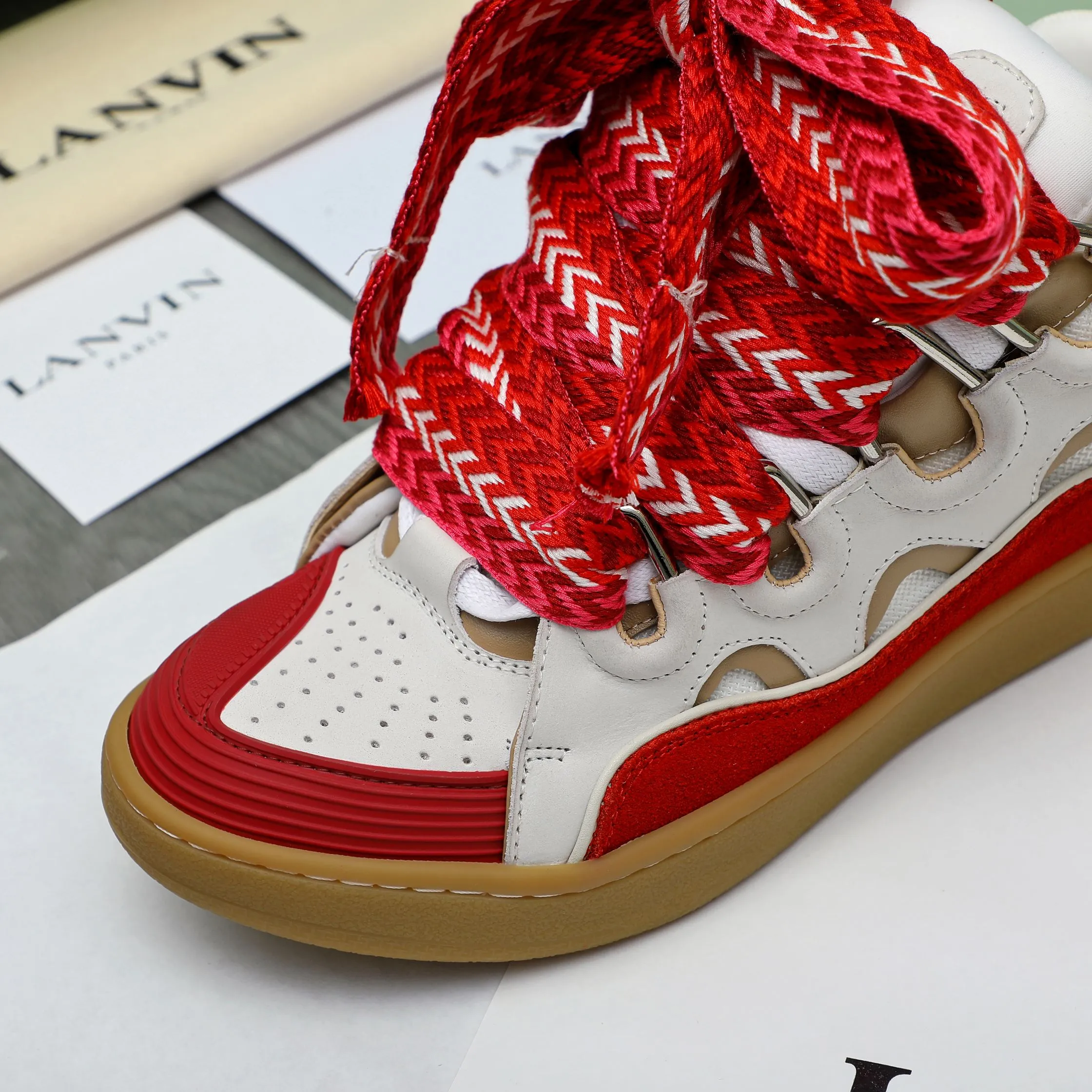 Men's shoes 💰740 [Lanvin] Lanvin high-end quality original couple's casual shoes - Upper: imported cowhide leather splicing breathable mesh - Inner lining: Lycra elastic lining - Outsole: original rubber outsole - Super high quality control·Fine workmanship: highlighted (high-end·luxury·grade) -Size: 36-45 (45 can be customized)